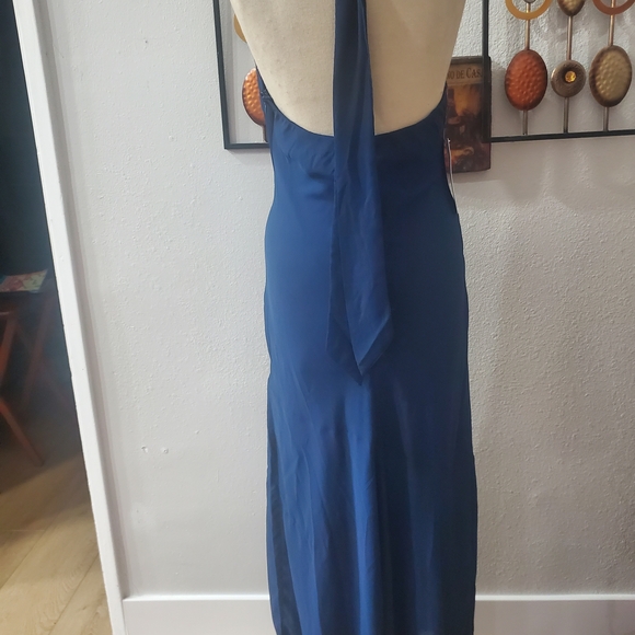 V-Neck Maxi Dress - Picture 9 of 12